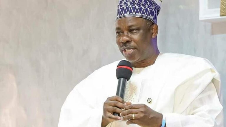 2023: Senator Amosun Declares For Presidency